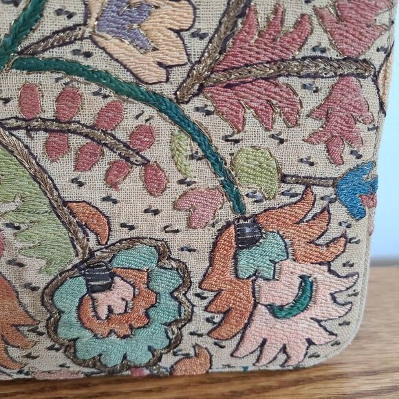 Vintage Floral Carpetbag Tapestry Needlepoint Embroidered Clasp Purse With Strap - Picture 6 of 15